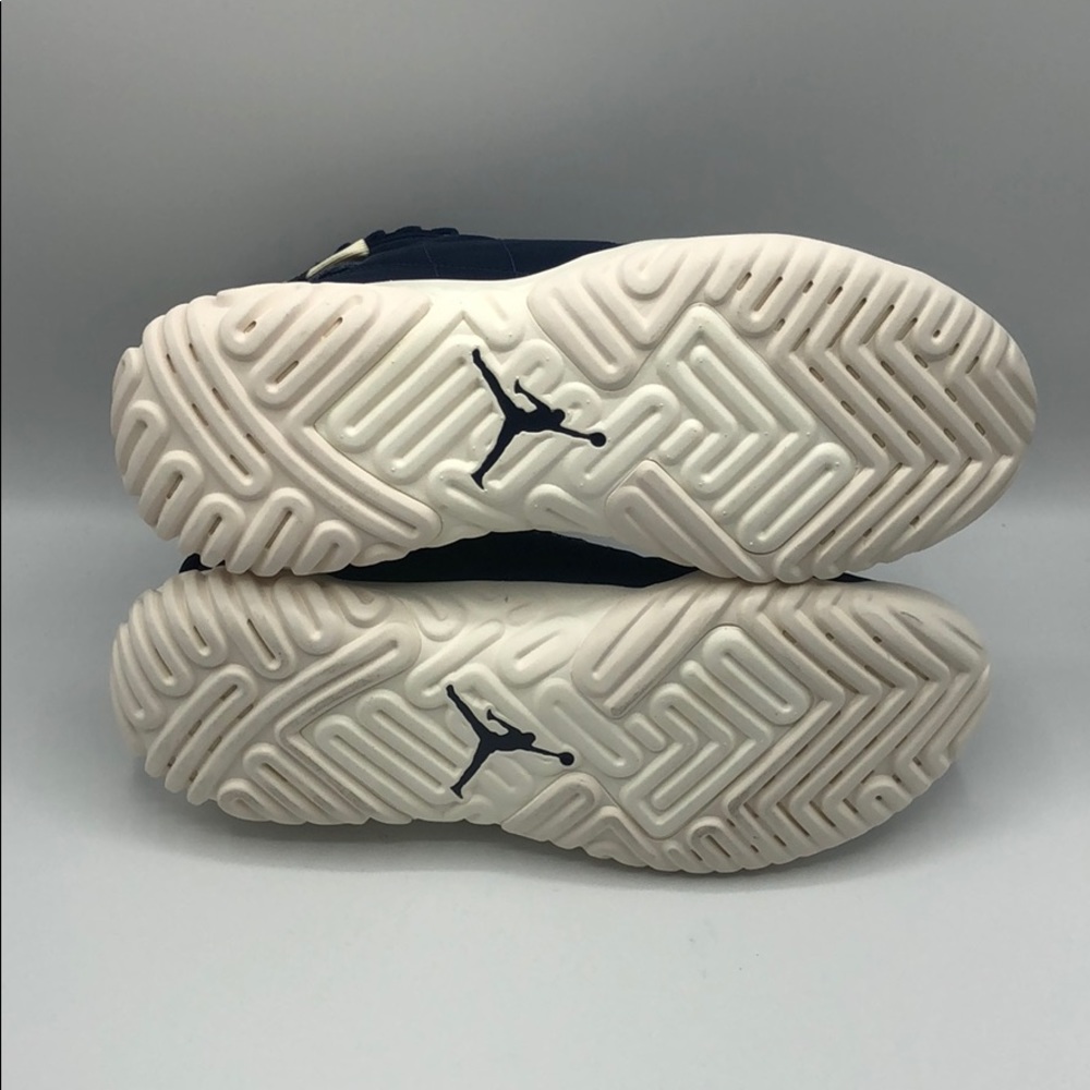 Jordan Proto-React Men’s Basketball Shoes - Picture 9 of 11